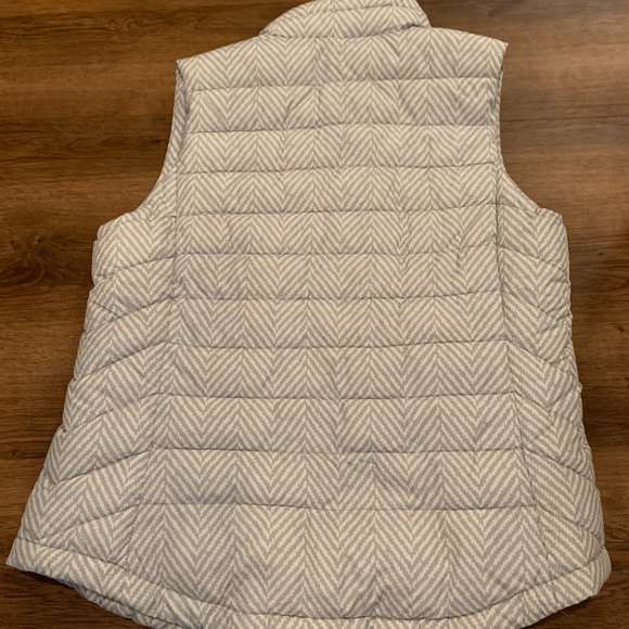 Gap Puffer Vest Size Small - Picture 2 of 4